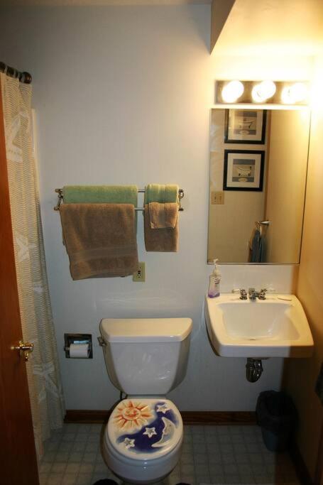 Private Guest Suite On The Portage Lakes Akron Bagian luar foto