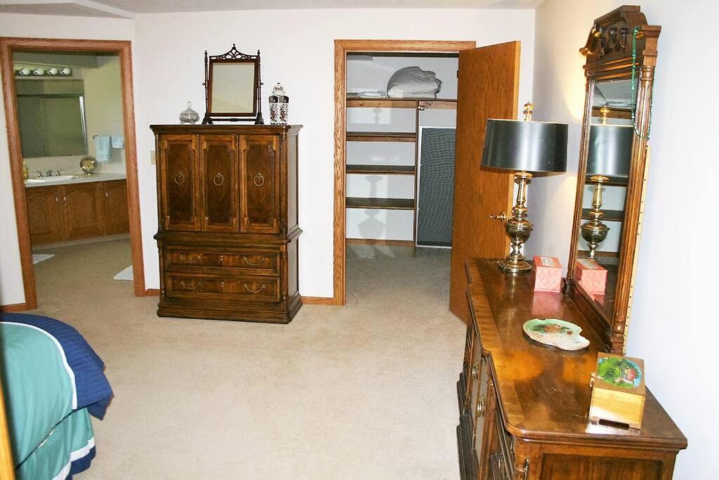 Private Guest Suite On The Portage Lakes Akron Bagian luar foto