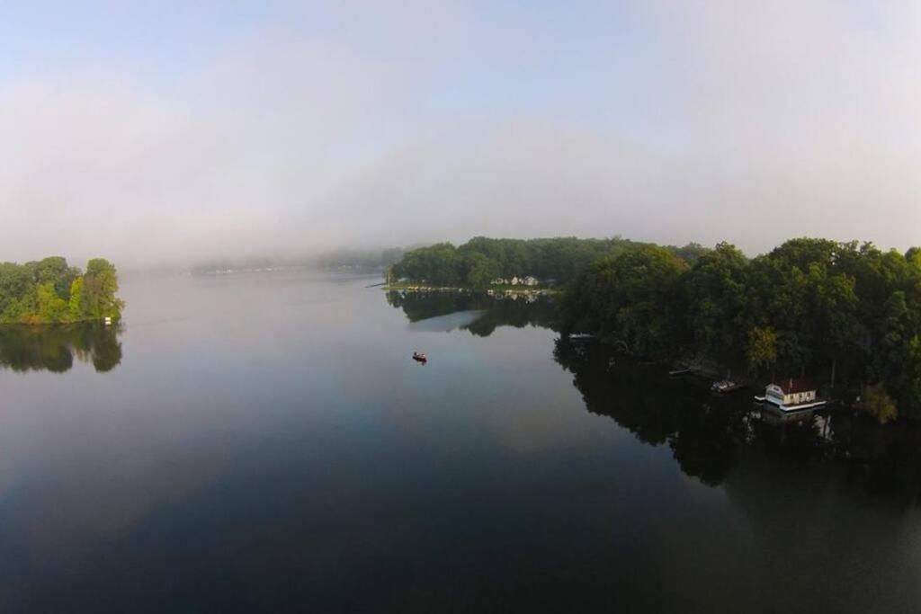 Private Guest Suite On The Portage Lakes Akron Bagian luar foto